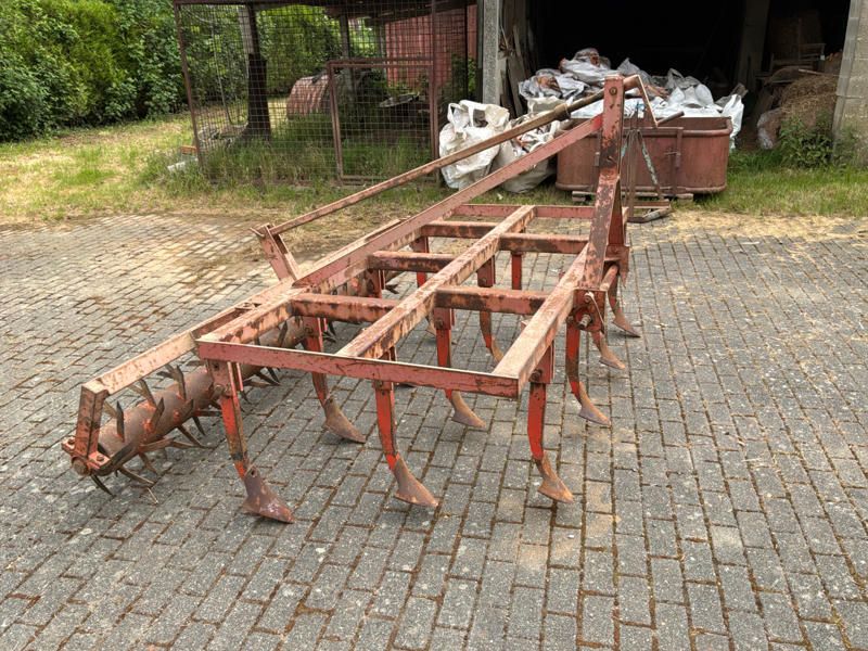 Cultivator + soil breaker