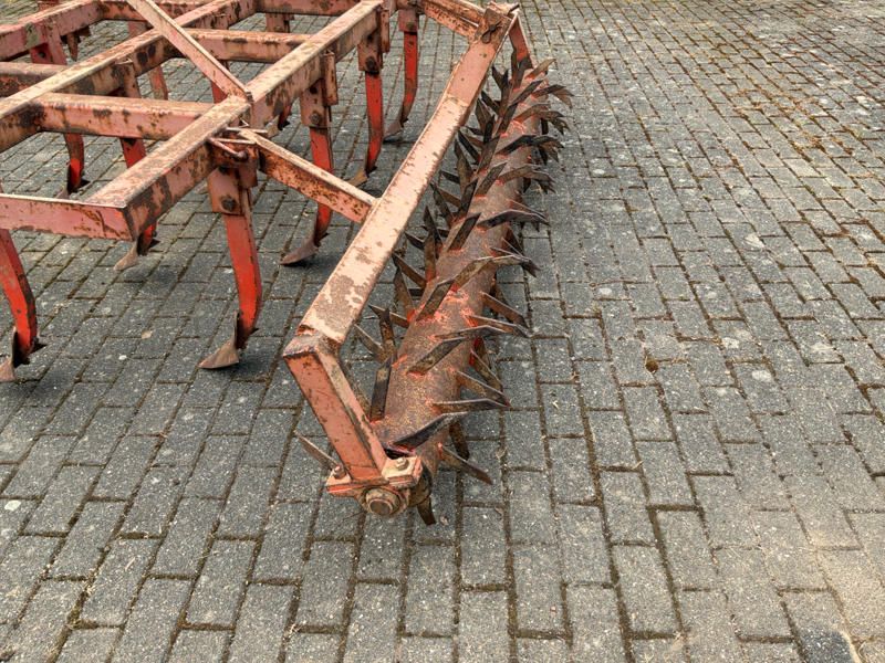 Cultivator + soil breaker
