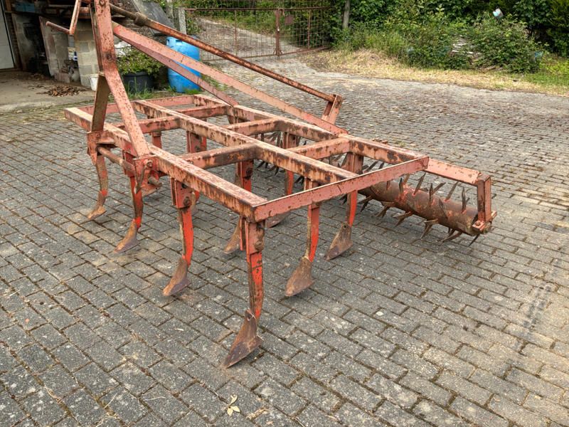 Cultivator + soil breaker