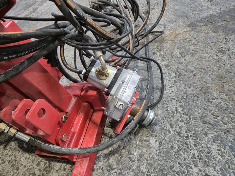 EF-type Cantilever borne flail mower on arm