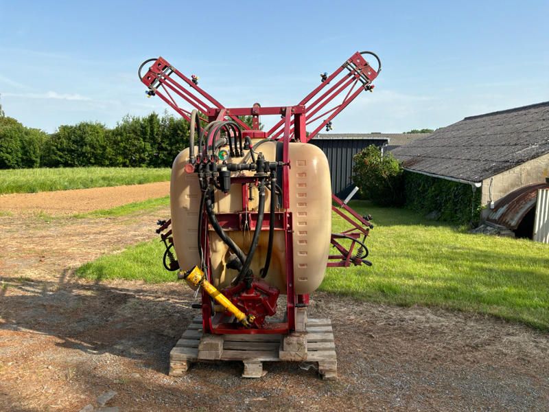 Hardi NK600 Carried Field Sprayer