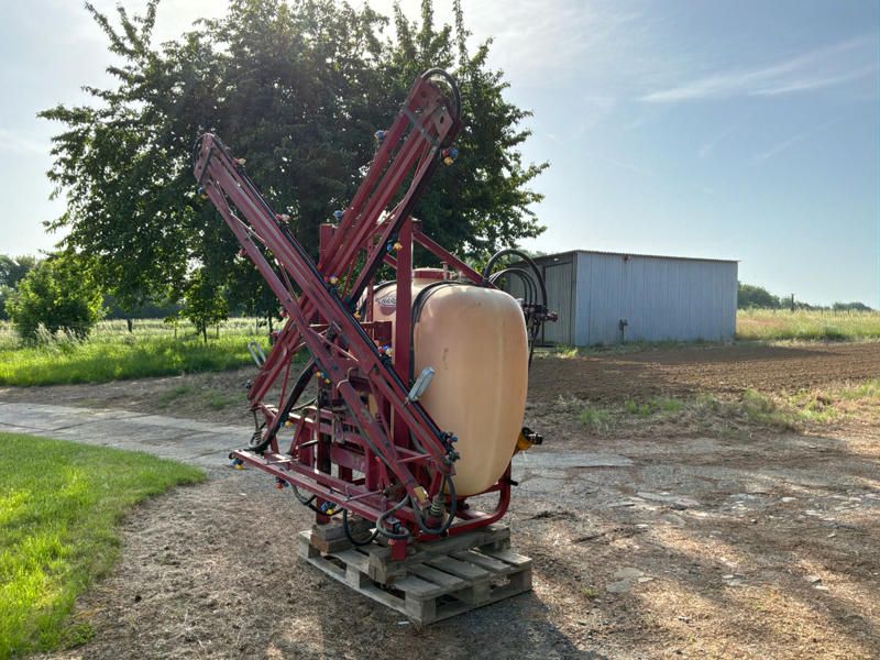 Hardi NK600 Carried Field Sprayer