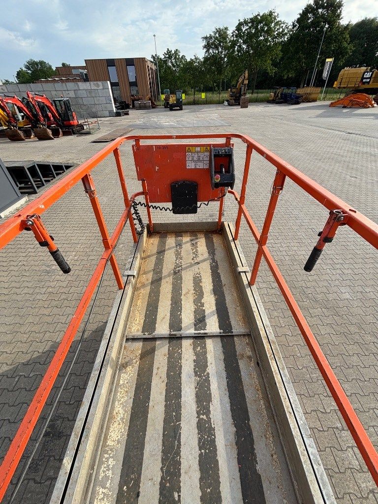 JLG 3246 ES
