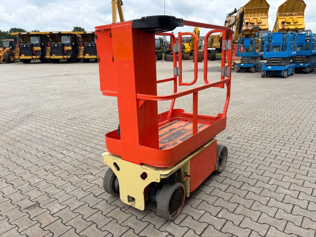 JLG 1230 ES