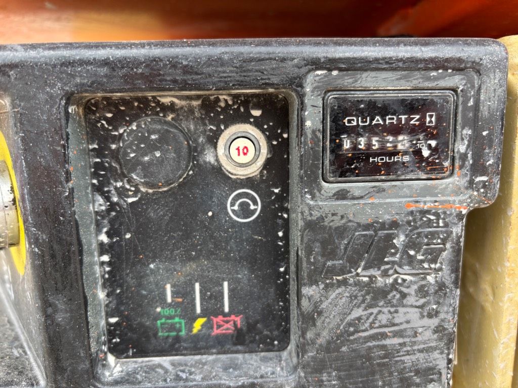 JLG 1230 ES
