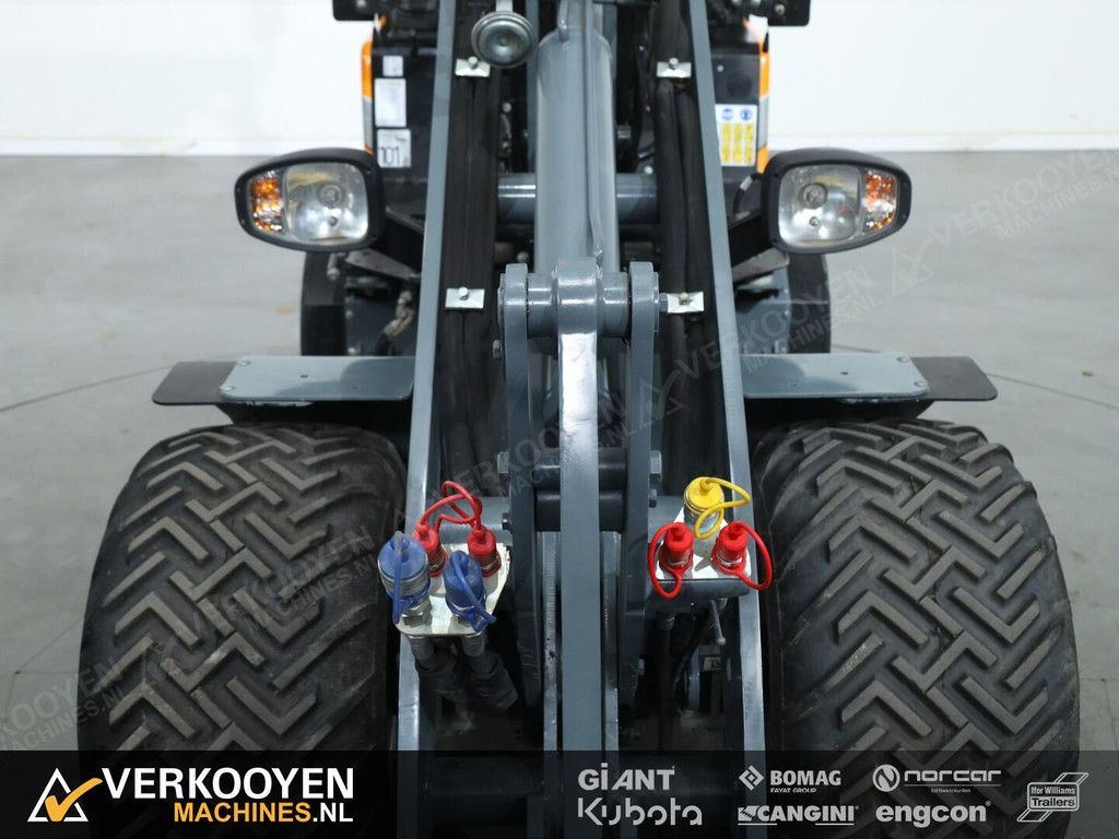 2022 Giant G2500 HD VK10537