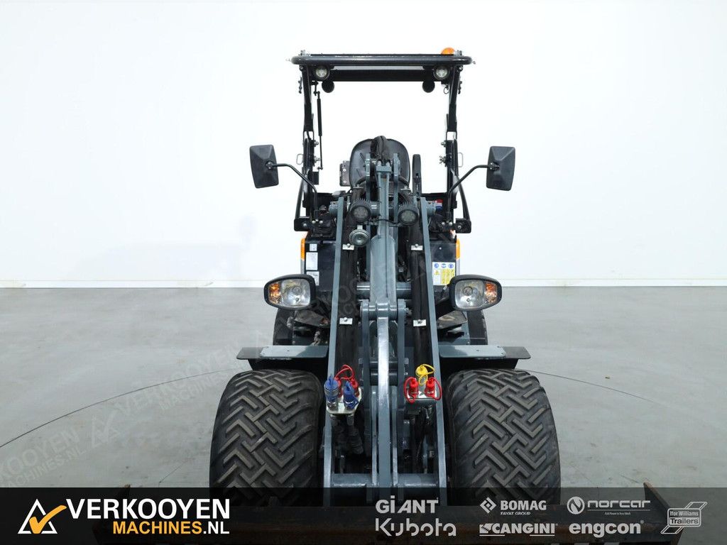2022 Giant G2500 HD VK10537