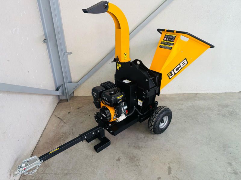 JCB CH150120PE professional wood chipper