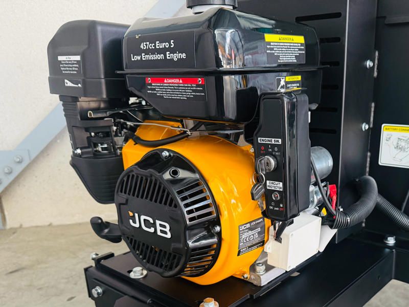 JCB CH150120PE professional wood chipper