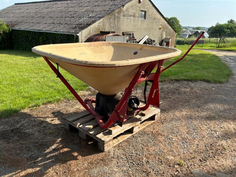 Vicon 76103 Fertilizer Spreader