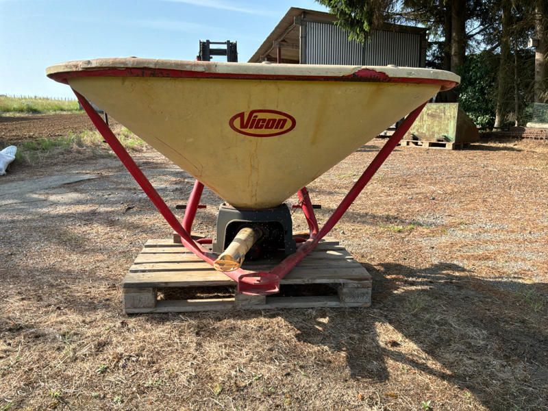 Vicon 76103 Fertilizer Spreader