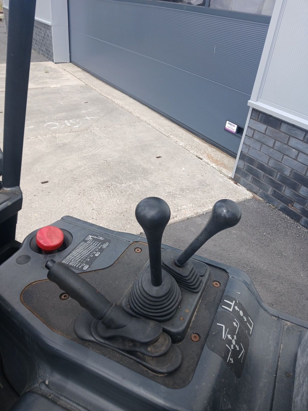 Linde E16