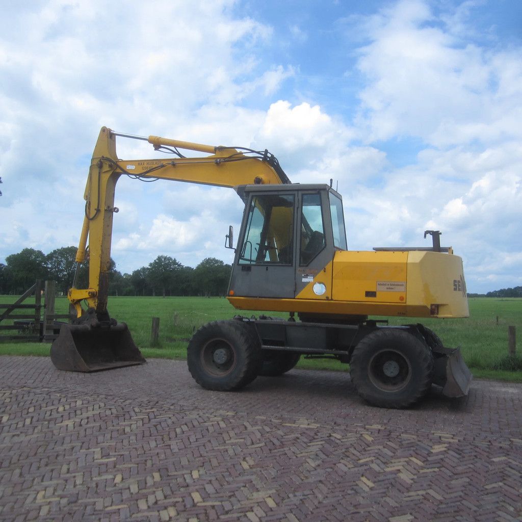 Sennebogen Mobiele kraan- Graafmachine SM13.