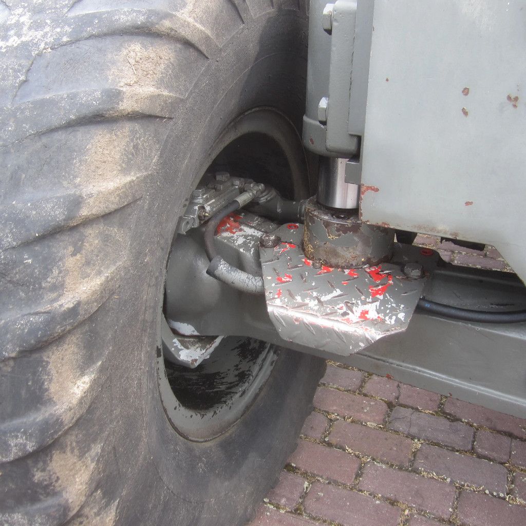 Sennebogen Mobiele kraan- Graafmachine SM13.