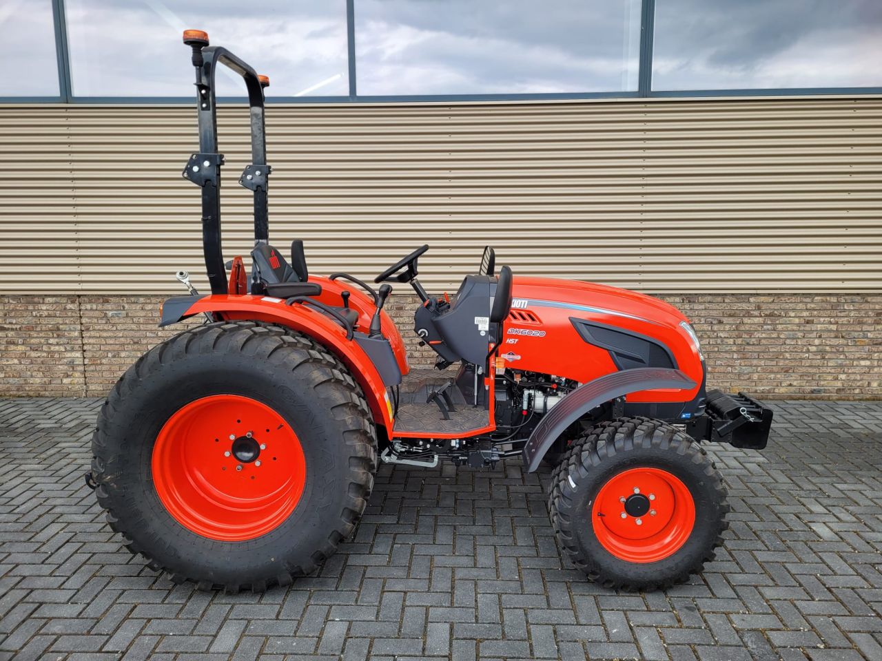 Kioti DK 6020 HST