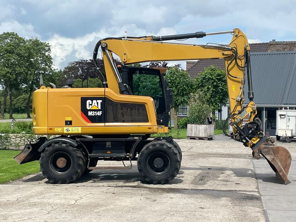 Caterpillar M314F mobiele kraan