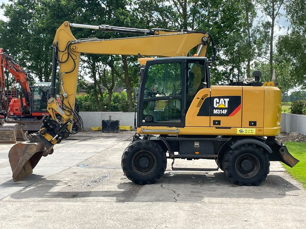 Caterpillar M314F mobiele kraan