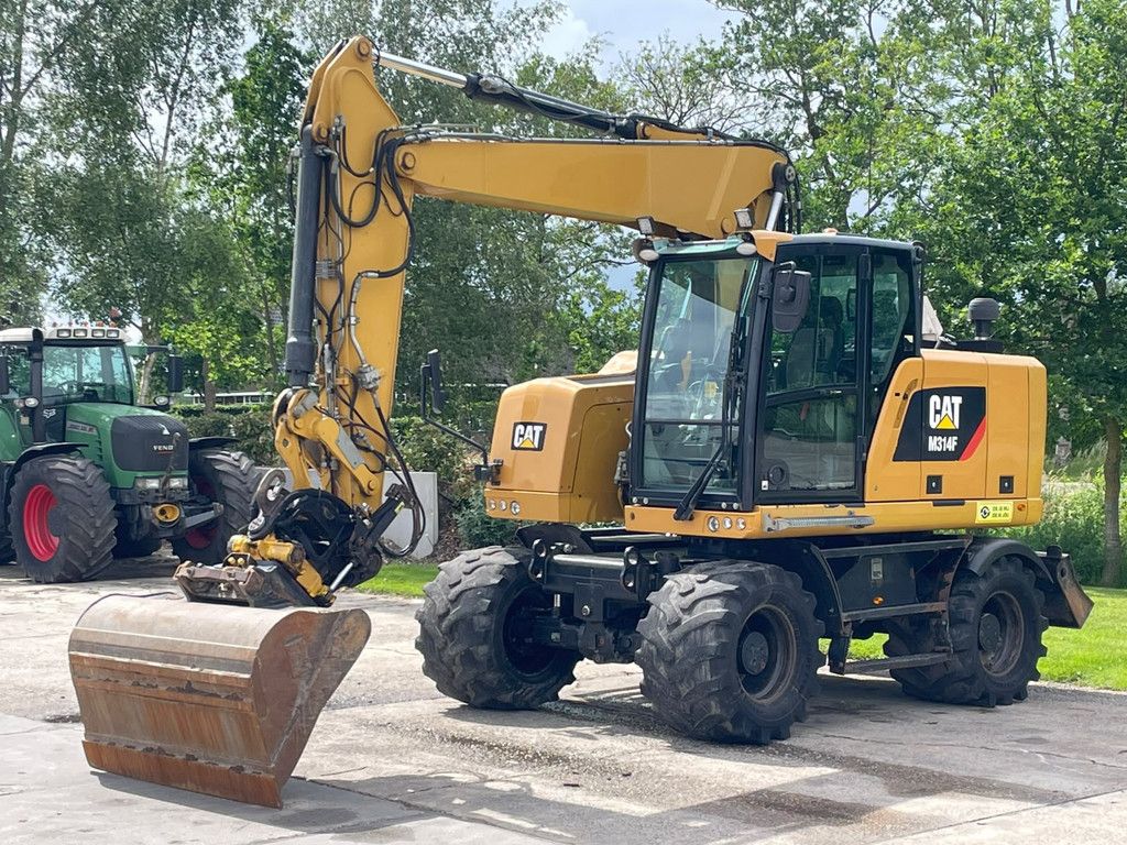 Caterpillar M314F mobiele kraan