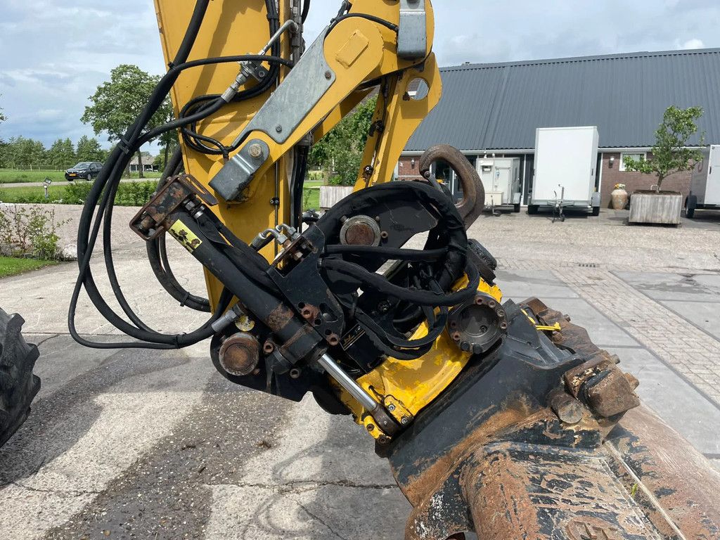 Caterpillar M314F mobiele kraan
