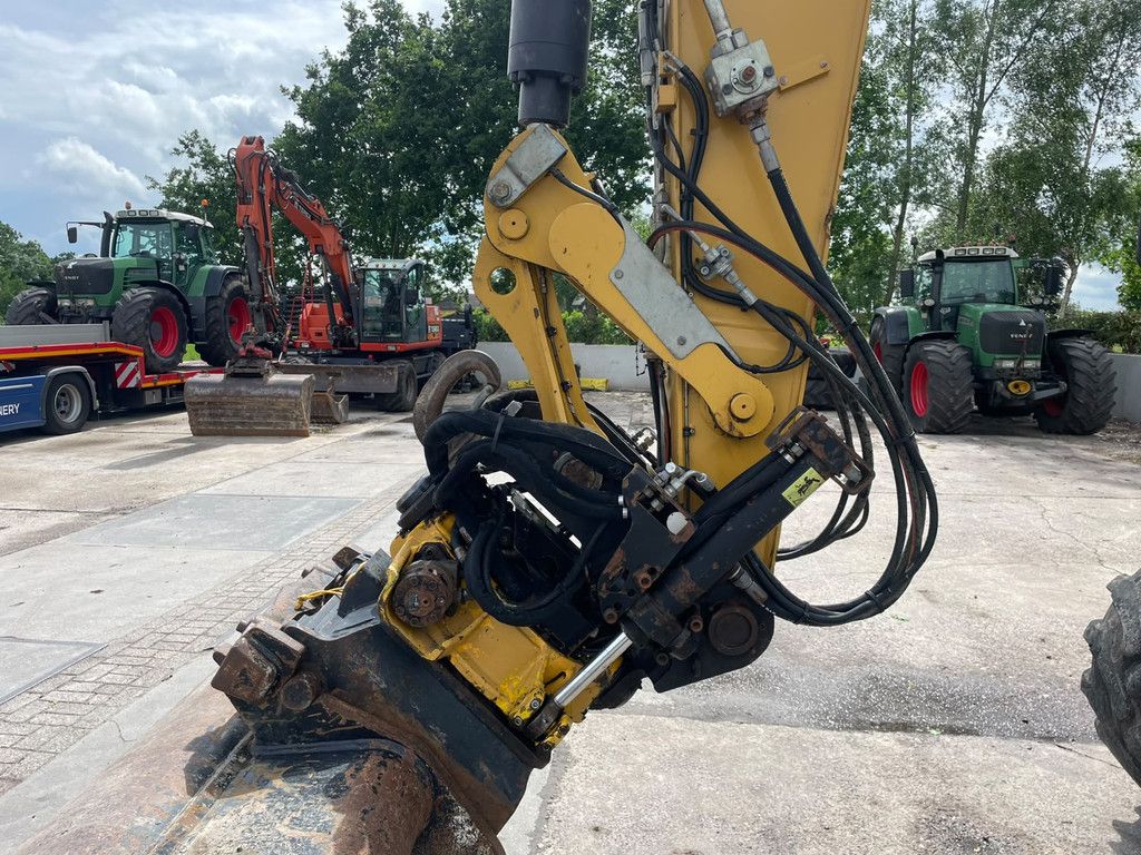 Caterpillar M314F mobiele kraan