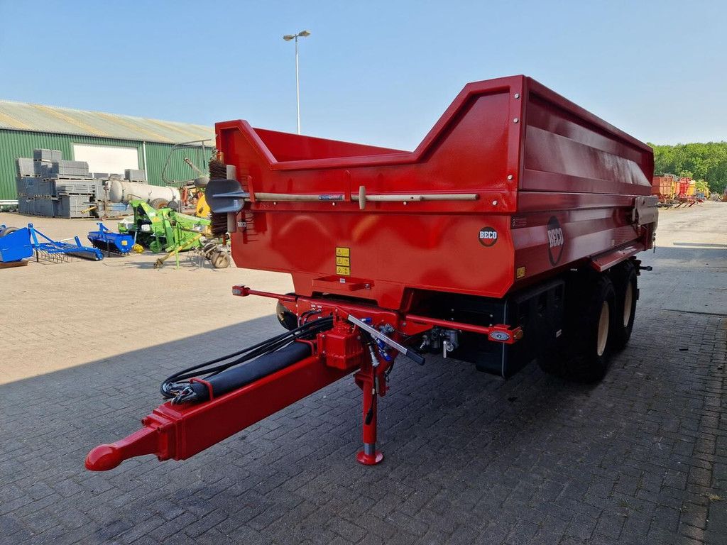 Beco BREVIS 100 tractor trailer