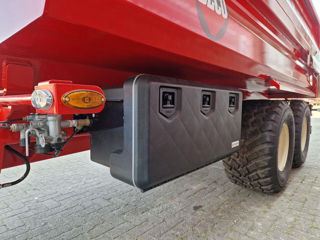 Beco BREVIS 100 tractor trailer