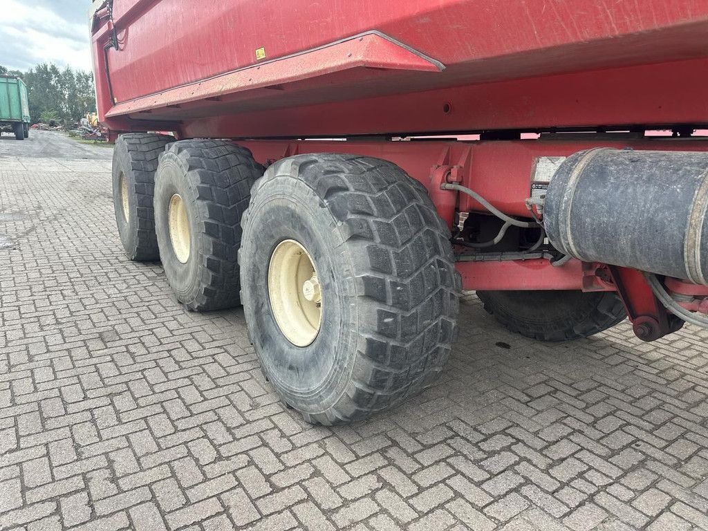 Beco Maxxim 360 dump trailer