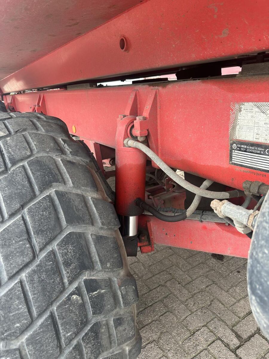 Beco Maxxim 360 dump trailer
