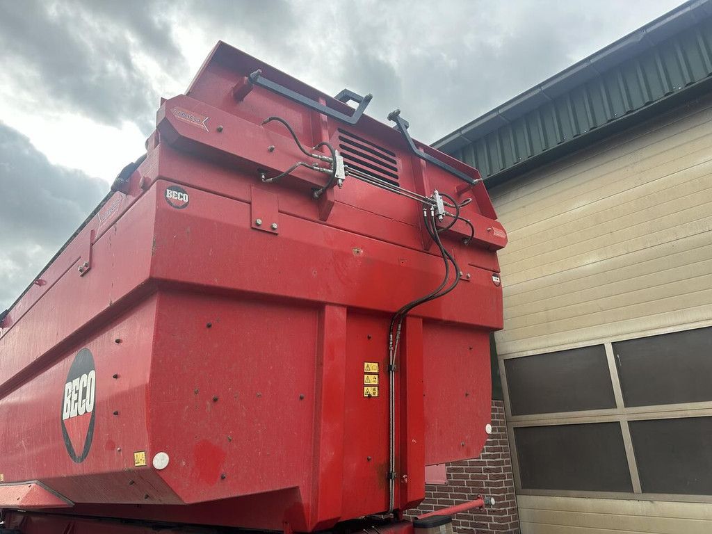 Beco Maxxim 360 dump trailer