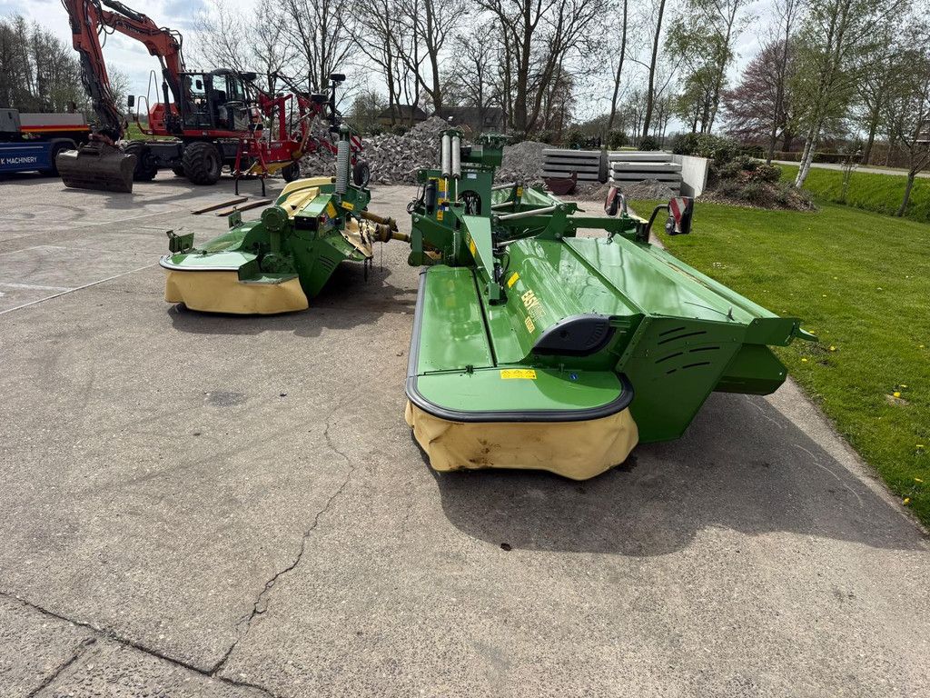 Krone Krone Triple maaier Easycut B 870 CV & 320 CV Kneuzer schijvenmaaier