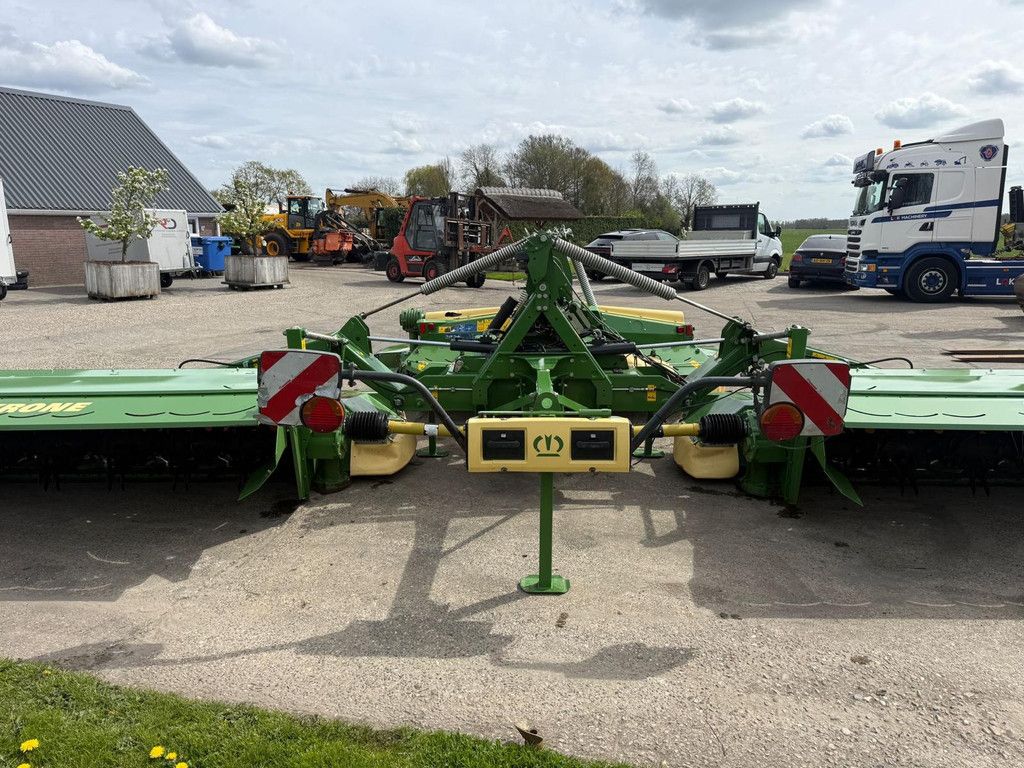 Krone Krone Triple maaier Easycut B 870 CV & 320 CV Kneuzer schijvenmaaier
