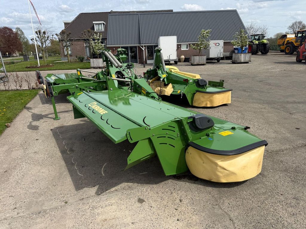Krone Krone Triple maaier Easycut B 870 CV & 320 CV Kneuzer schijvenmaaier