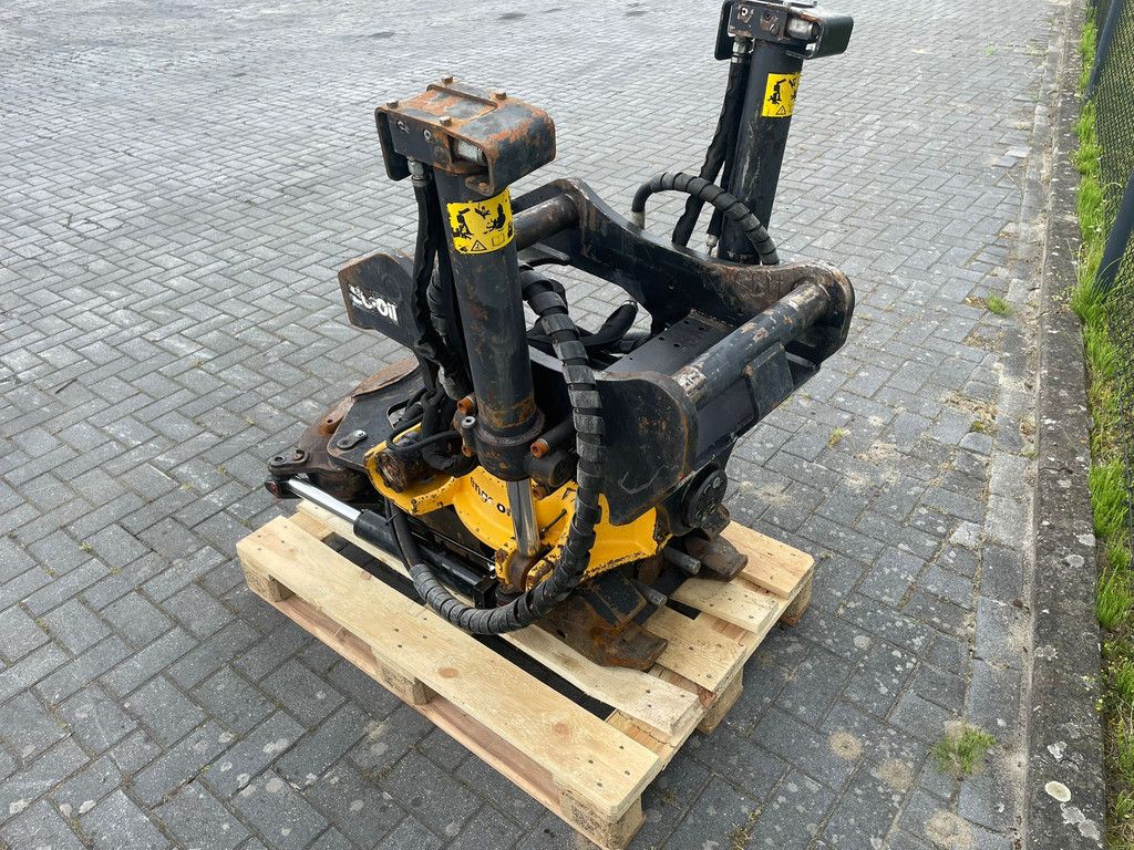 ENGCON EC226 | S70 | GRIPPER