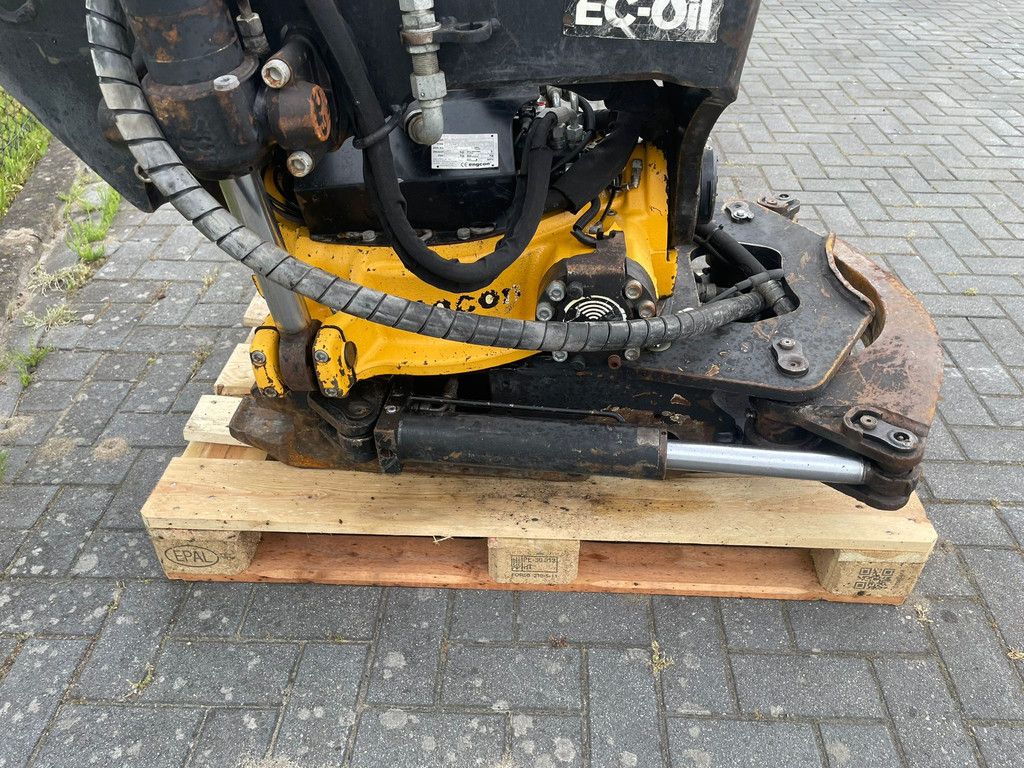 ENGCON EC226 | S70 | GRIPPER