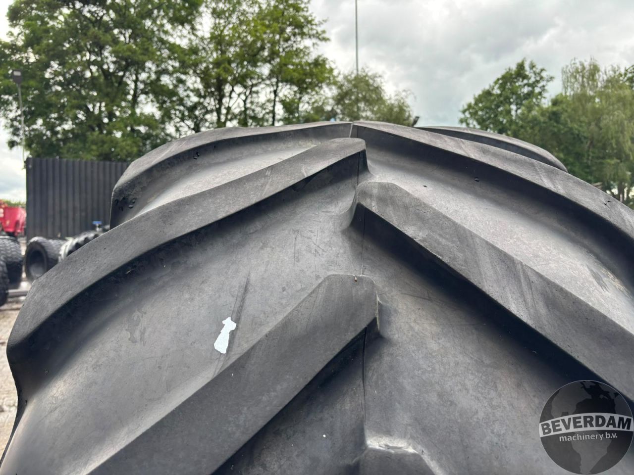 2x Michelin MachXbib 800/70R38