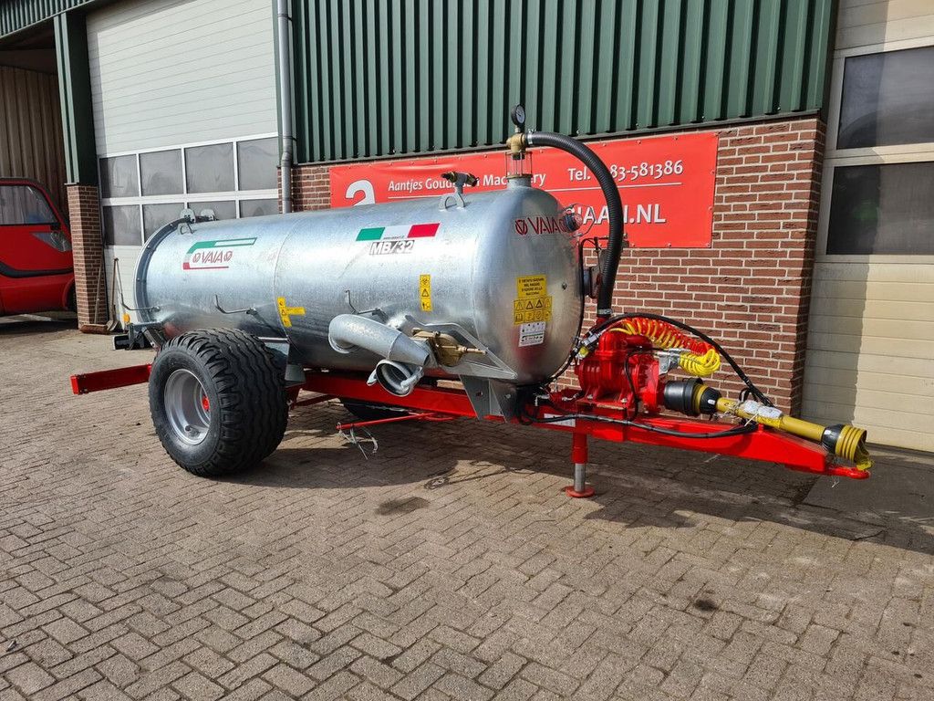 Vaia waterwagen MB32