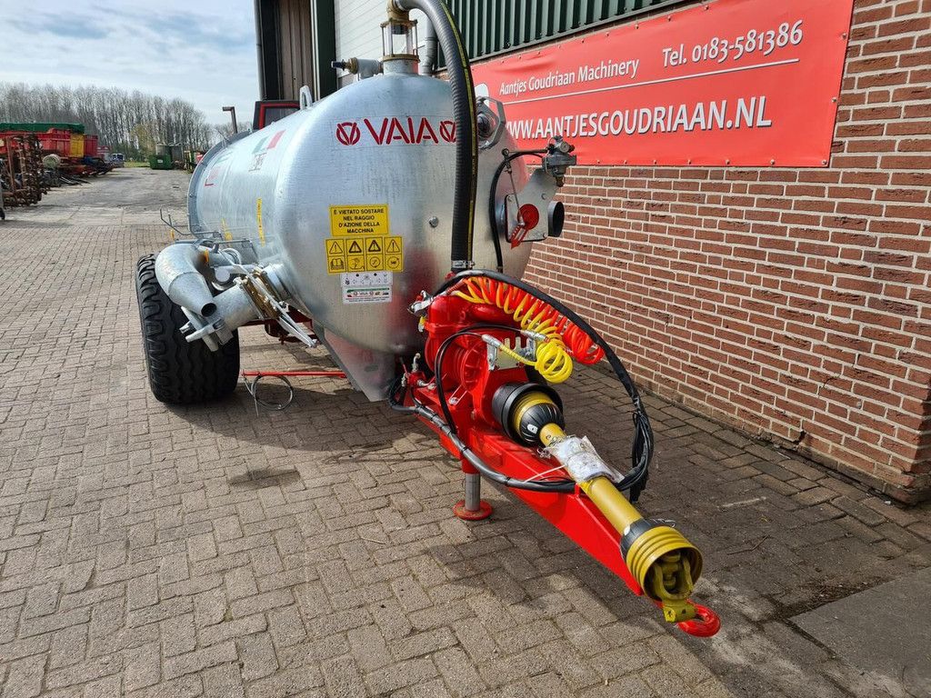 Vaia waterwagen MB32