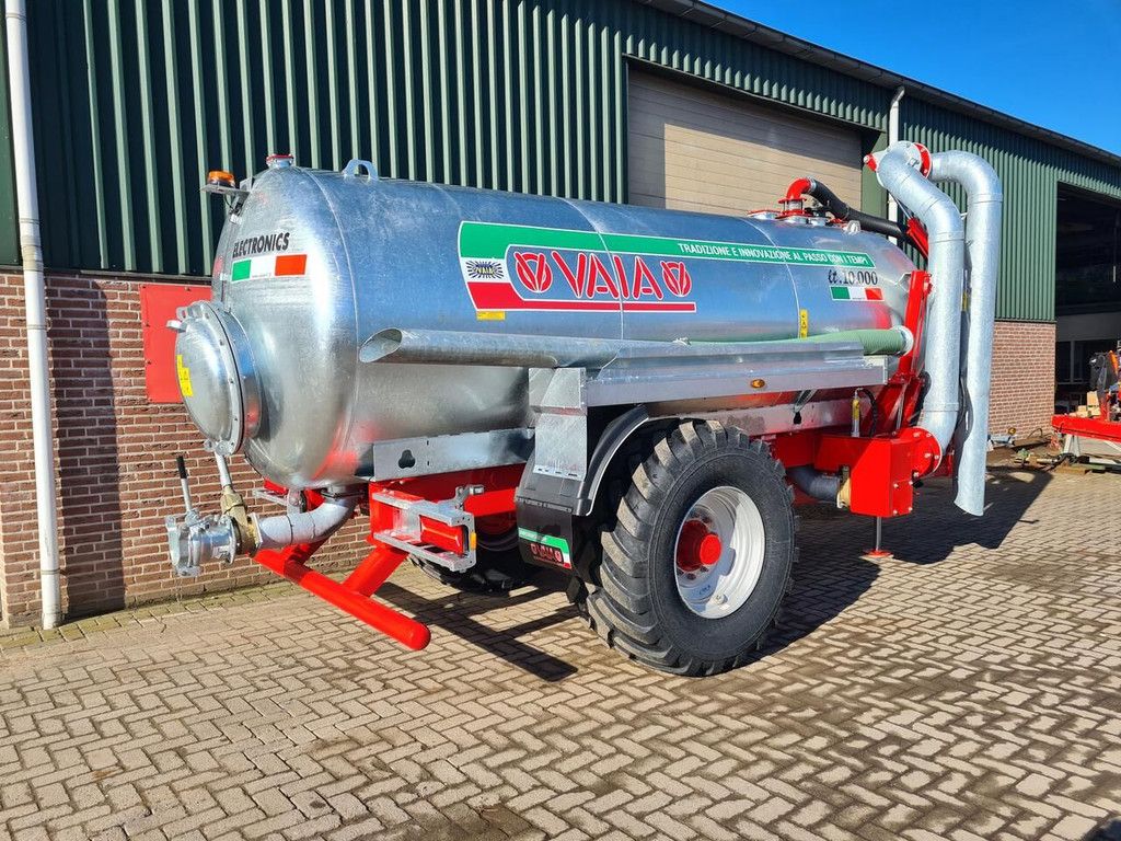 Vaia waterwagen MB 100 liquid manure spreader