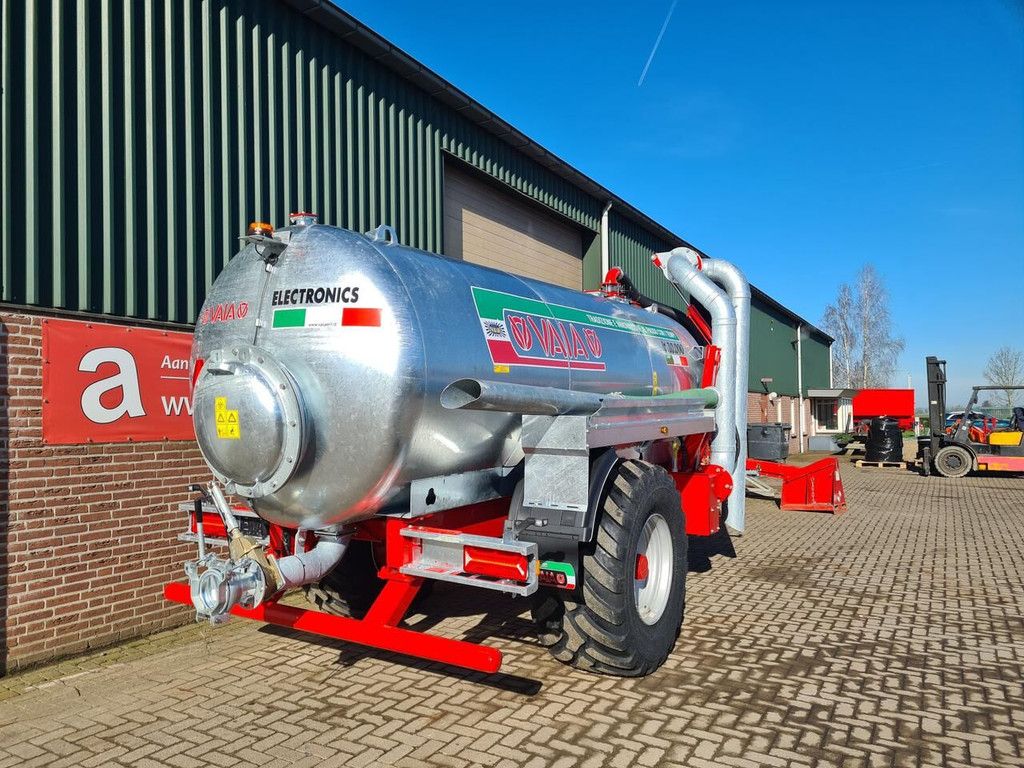 Vaia waterwagen MB 100 liquid manure spreader
