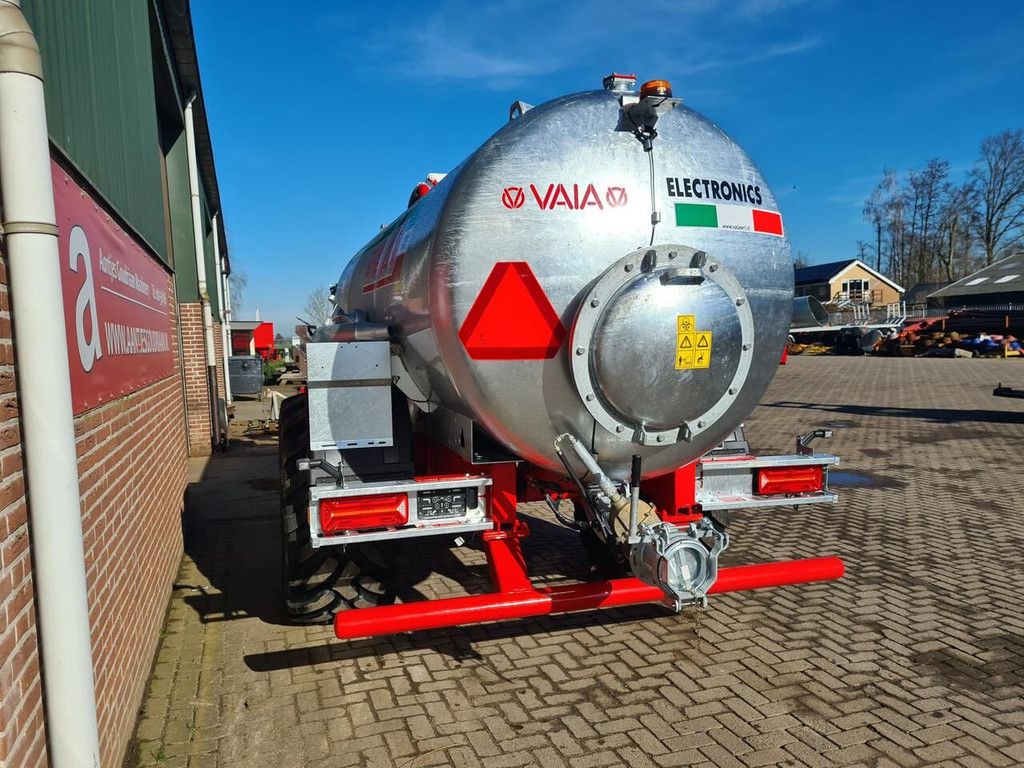 Vaia waterwagen MB 100 liquid manure spreader