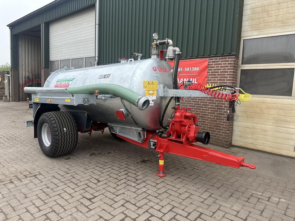Vaia MB 45 liquid manure spreader