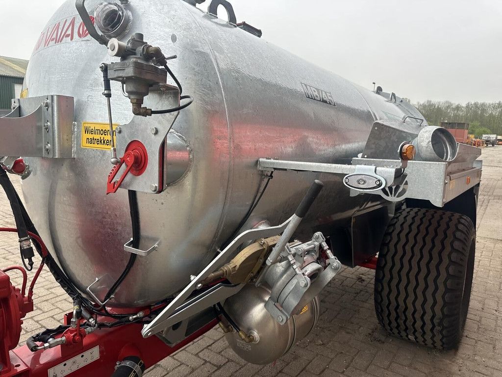 Vaia MB 45 liquid manure spreader