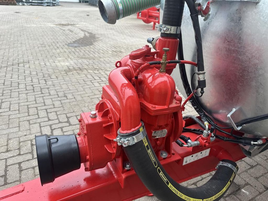 Vaia MB 45 liquid manure spreader