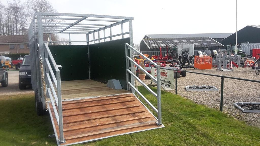 Veewagen livestock trailer