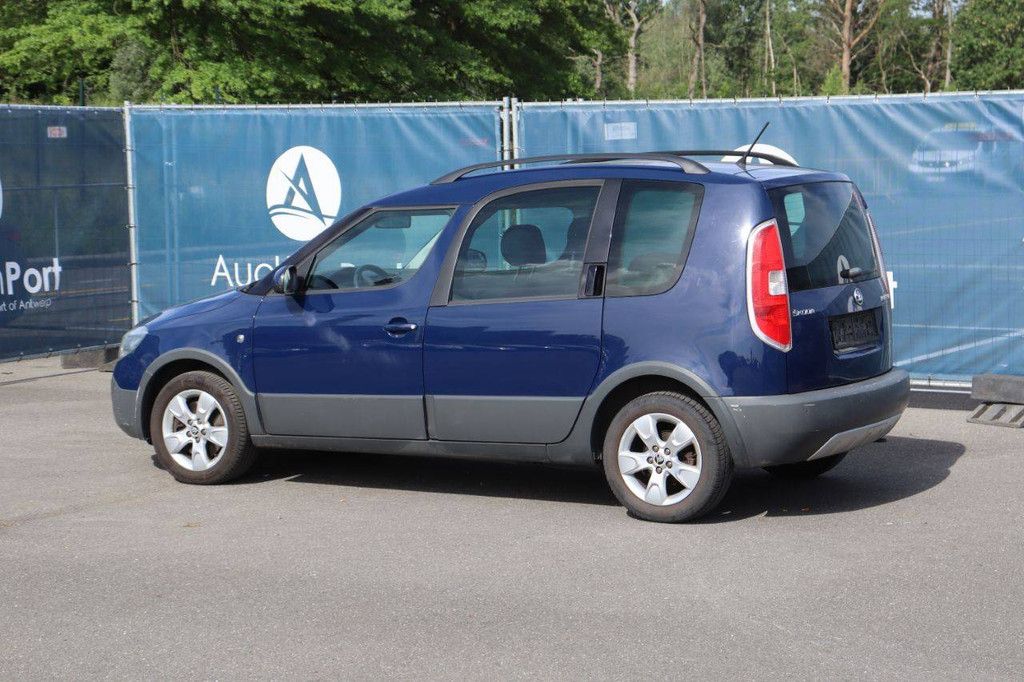 Pkw Skoda Roomster Benzin 105 PS 2015 (Marge)