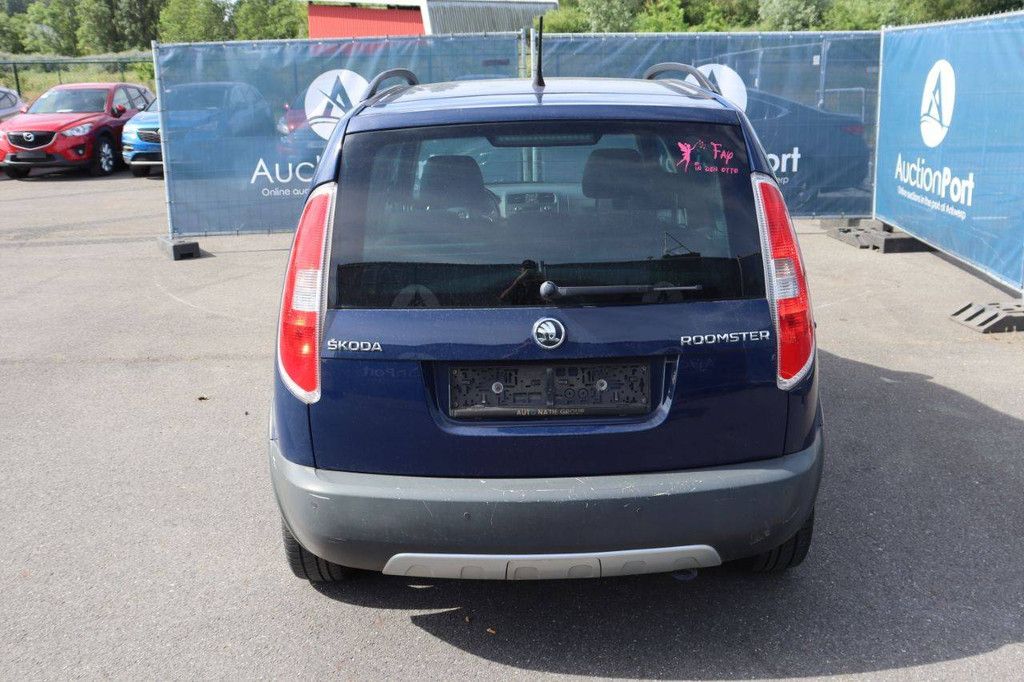 Pkw Skoda Roomster Benzin 105 PS 2015 (Marge)
