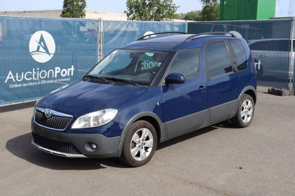 Pkw Skoda Roomster Benzin 105 PS 2015 (Marge)