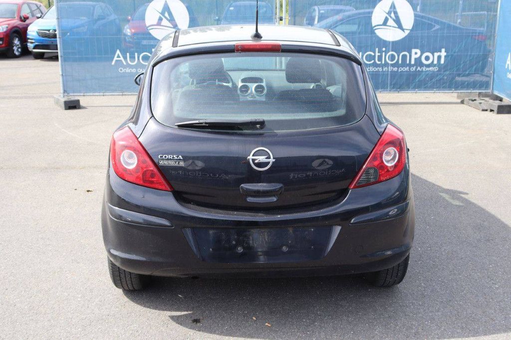 Pkw Opel Corsa Benzin 85 PS 2012 (Margin)