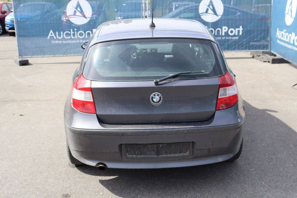 Pkw BMW 120i Benzin 150 PS 2005 (Margin)