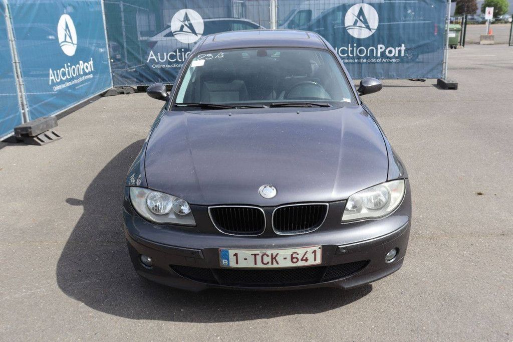 Pkw BMW 120i Benzin 150 PS 2005 (Margin)
